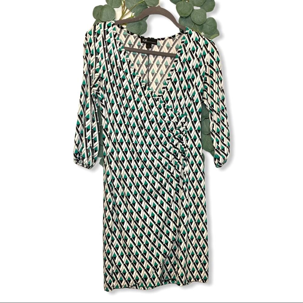 AGB Geometric Triangle Green Faux Wrap Dress Small